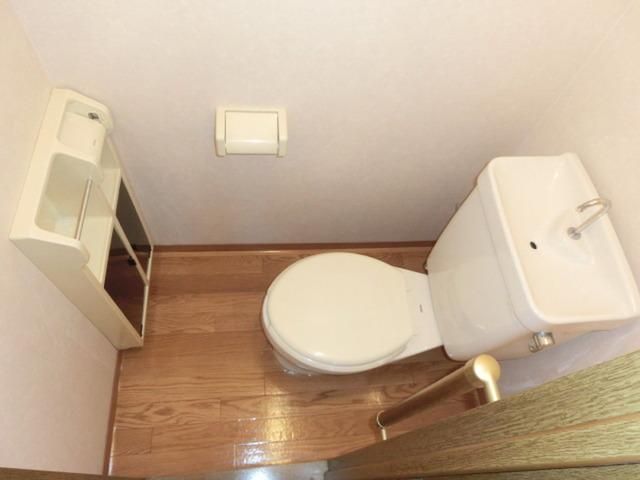 トイレ　清潔感のあるトイレ