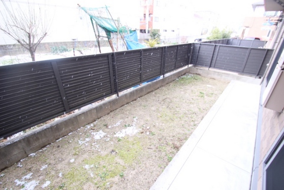 庭　※他号室のお写真となります。