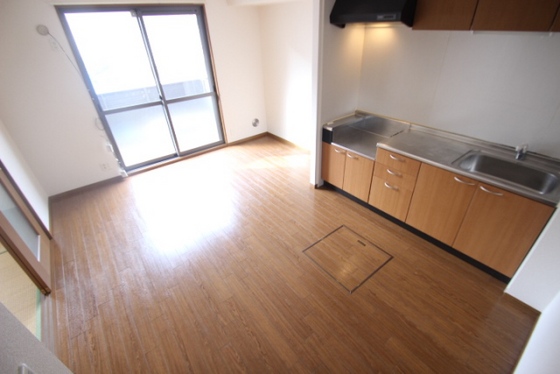 居室・リビング　※他号室のお写真となります。