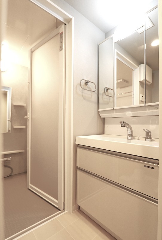 洗面設備　お出かけ前の支度はこちらで