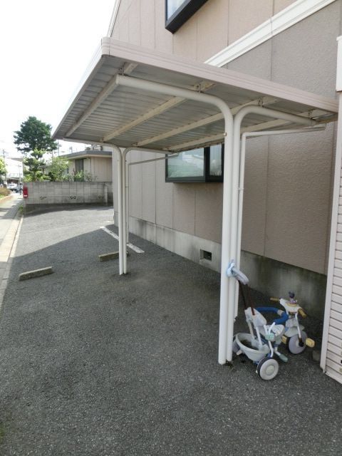 その他共有部分　敷地内の屋根付き駐輪場