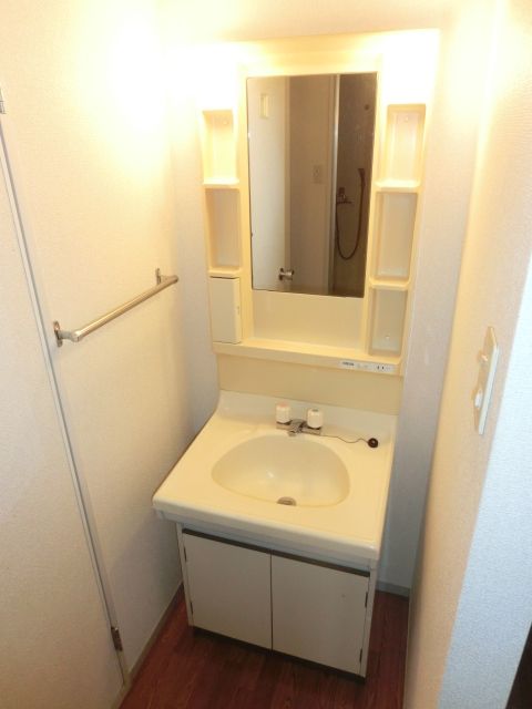 洗面設備　独立洗面化粧台