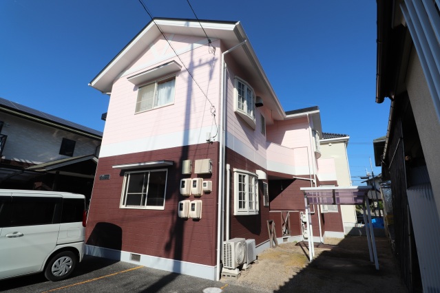 建物外観　1棟4戸の都市ガス物件