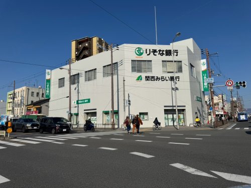 銀行　りそな銀行　生野支店（銀行）まで856m