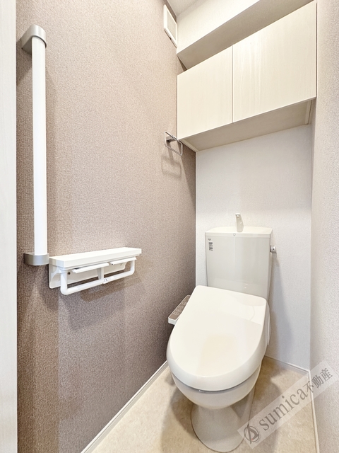 トイレ　温水洗浄便座完備♪