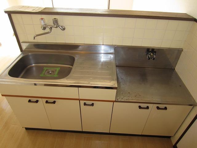 キッチン　２口コンロ余裕でおけます(V)o￥o(V)