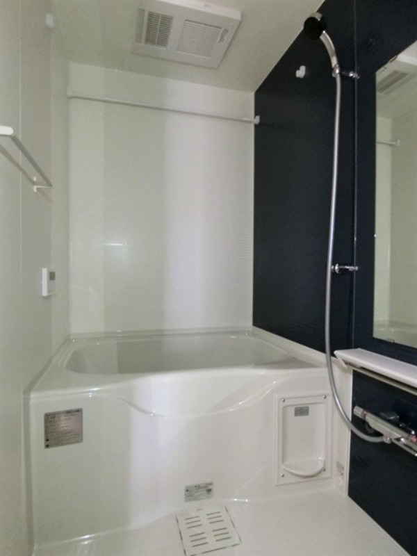 バス・シャワールーム　図面と現状に相違がある場合には現状を優先