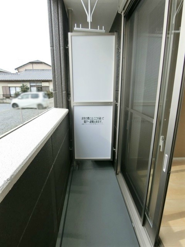 バルコニー　図面と現状に相違がある場合には現状を優先