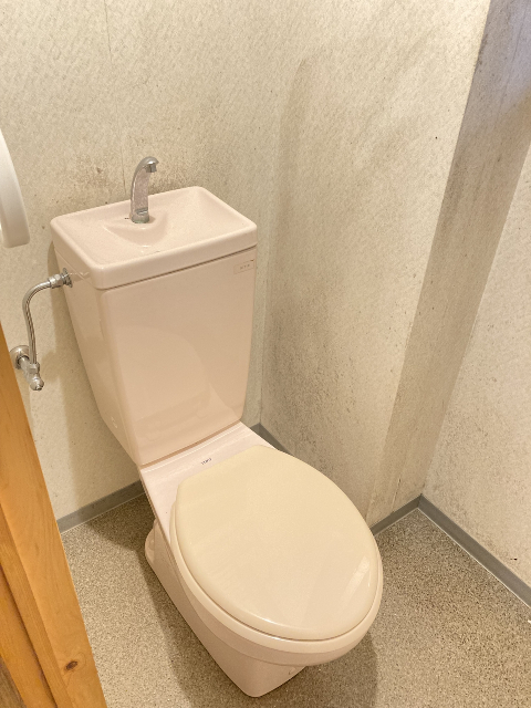 トイレ　※温水洗浄便座（新規）になります