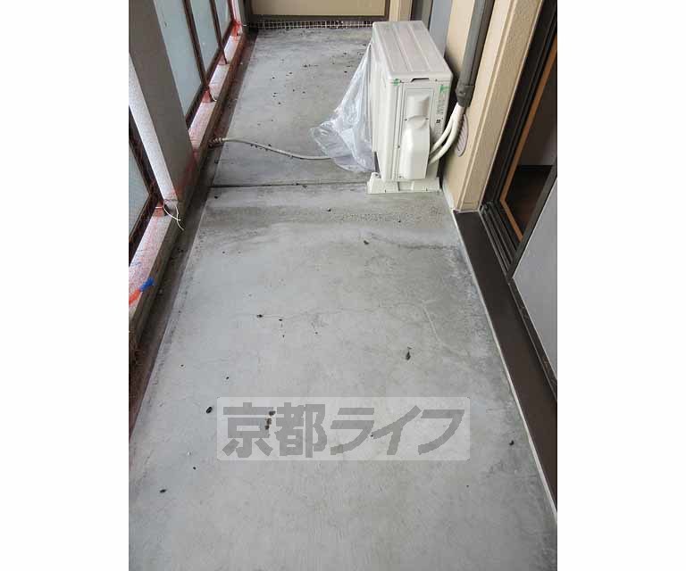 バルコニー　バルコニーも広い・
