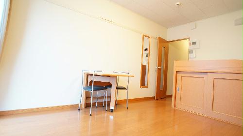 居室・リビング　同タイプ物件の為、実際とは多少異なる場合がございます。