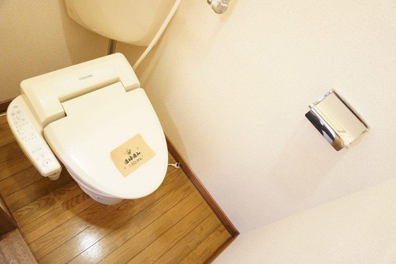 トイレ　トイレ