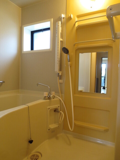 バス・シャワールーム　１０１　バスルーム