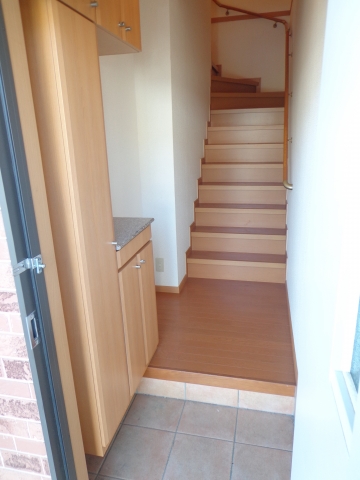 玄関　※仕様が異なる場合が御座います