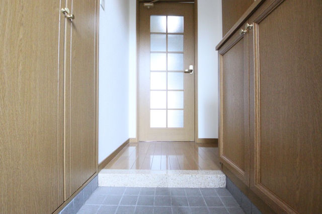 玄関　※別室の参考写真の為、現況優先です。