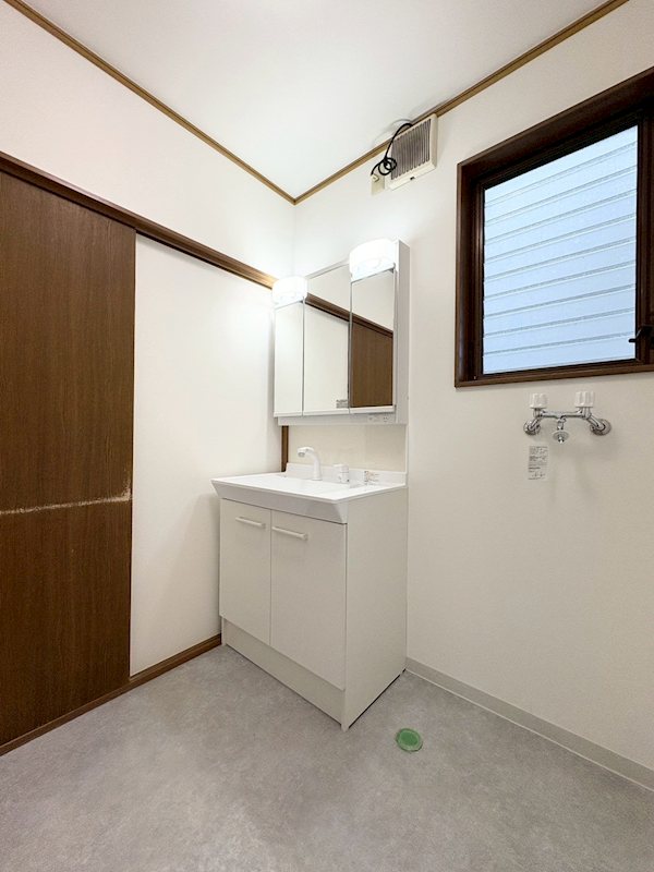 洗面設備　2025年9月取替え。