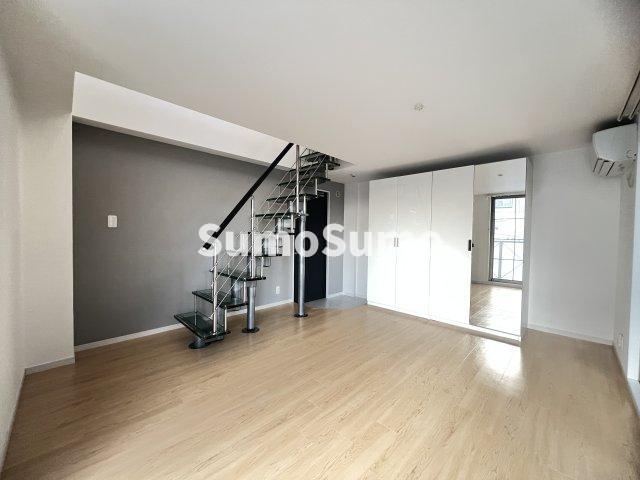 居室・リビング　ゆったり過ごせる居間です