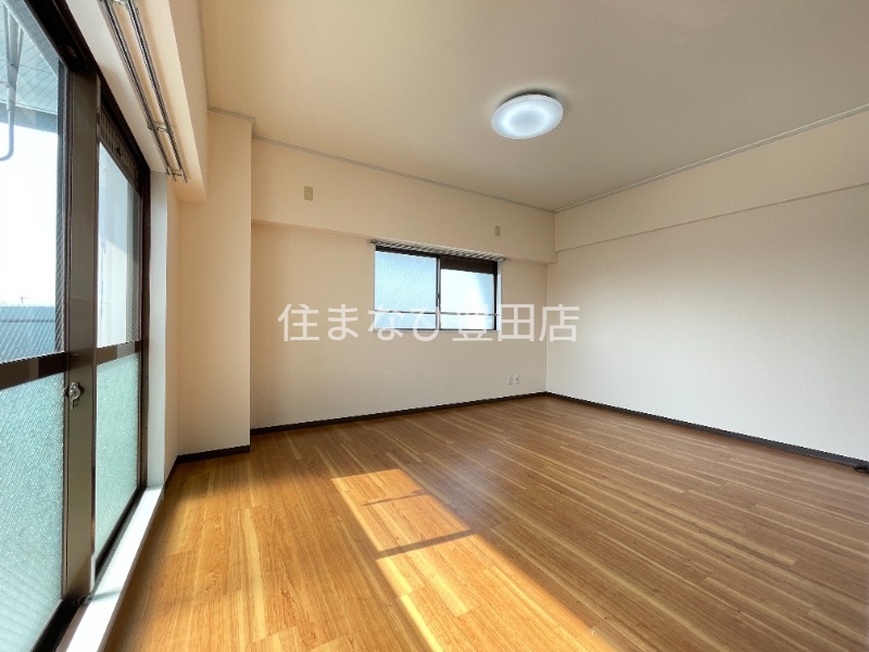 居室・リビング　同型別部屋写真