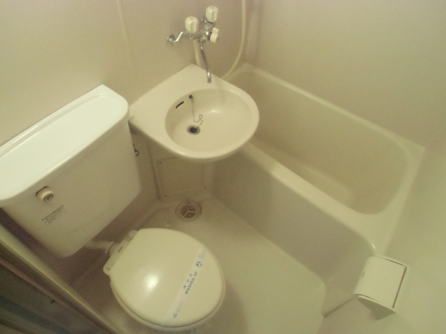 バス・シャワールーム　写真は別号室です。