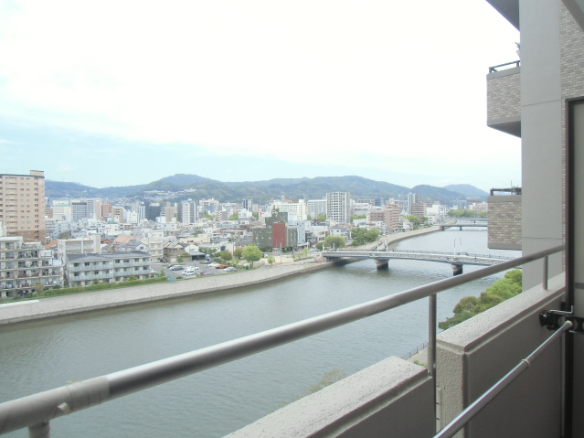 眺望　写真は別号室です。