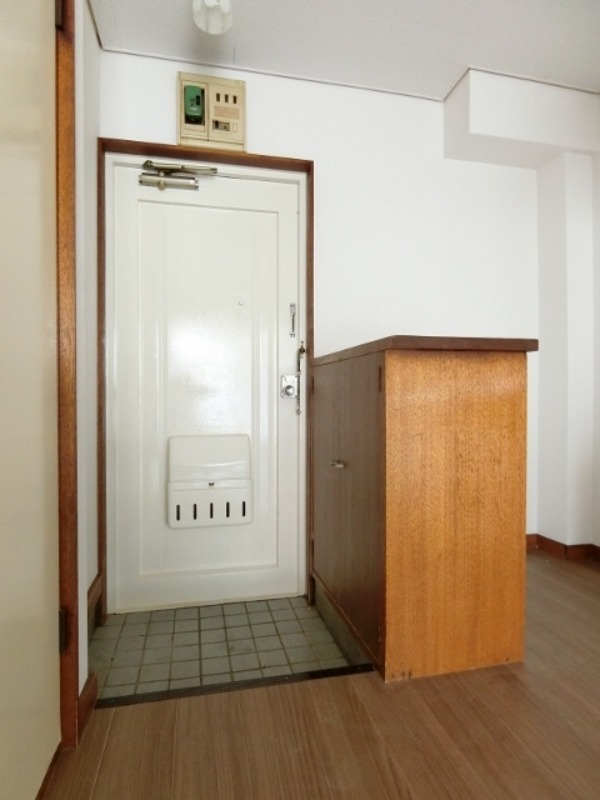 玄関　図面と現状に相違がある場合には現状を優先