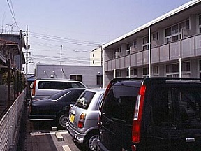 駐車場　駐車場