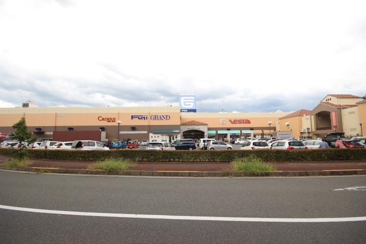 スーパー　フジ（スーパー）まで4300m