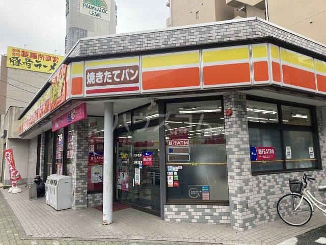 コンビニ　デイリーヤマザキ岩塚駅店（コンビニ）まで412m