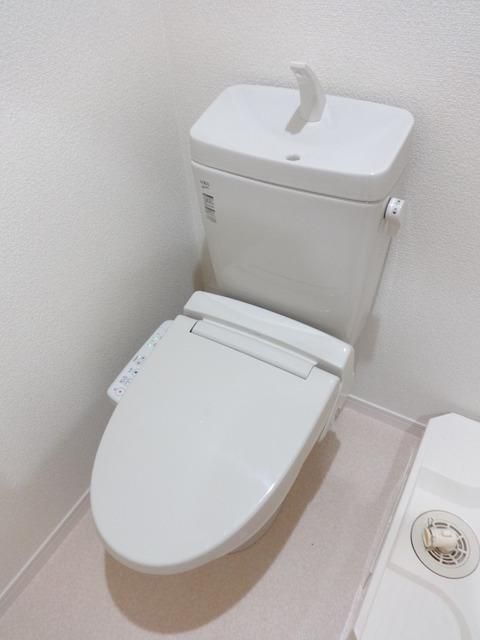 トイレ　★★快適なウォシュレット付き★★