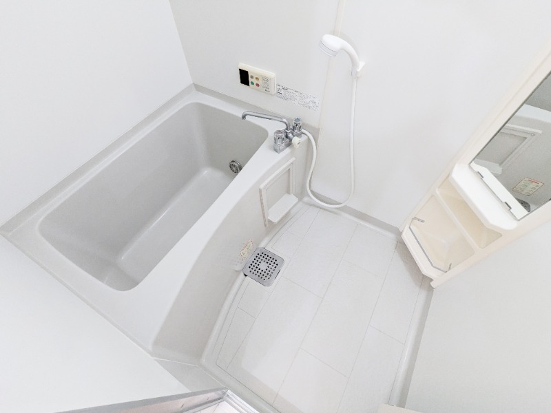 バス・シャワールーム　図面と現状に相違がある場合には現状を優先