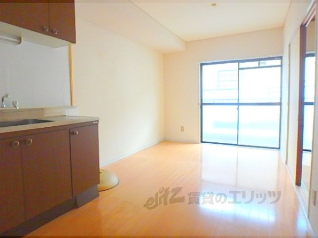 居室・リビング　リビング