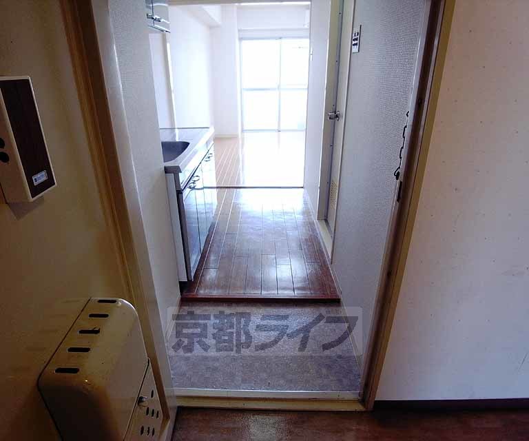 玄関　シンプルな玄関です。