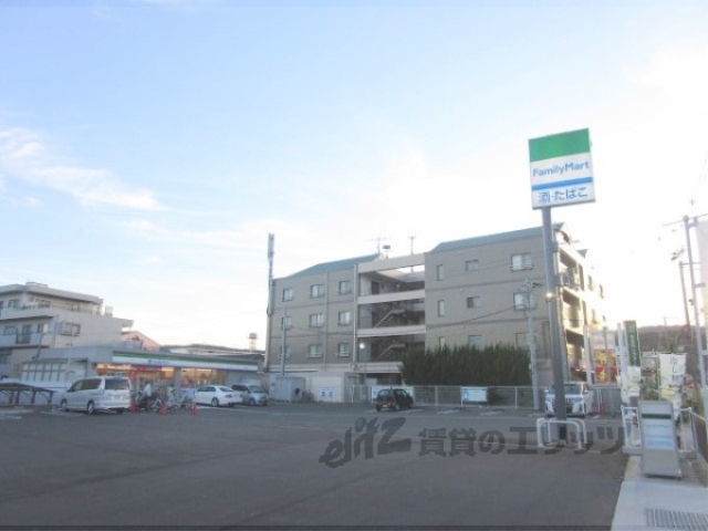 コンビニ　ファミリーマート長岡京野添店（コンビニ）まで500m