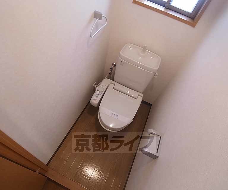 トイレ　清潔感のある洋式トイレ。