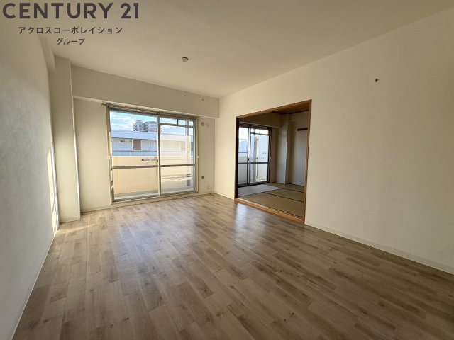 居室・リビング　南向きの広々としたリビング！