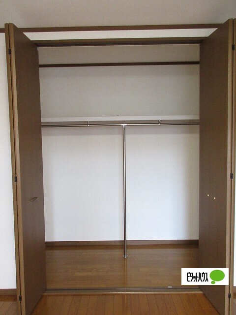 収納　クローゼット