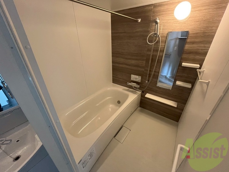 バス・シャワールーム　お風呂になります。一日の疲れを癒してくださいね。