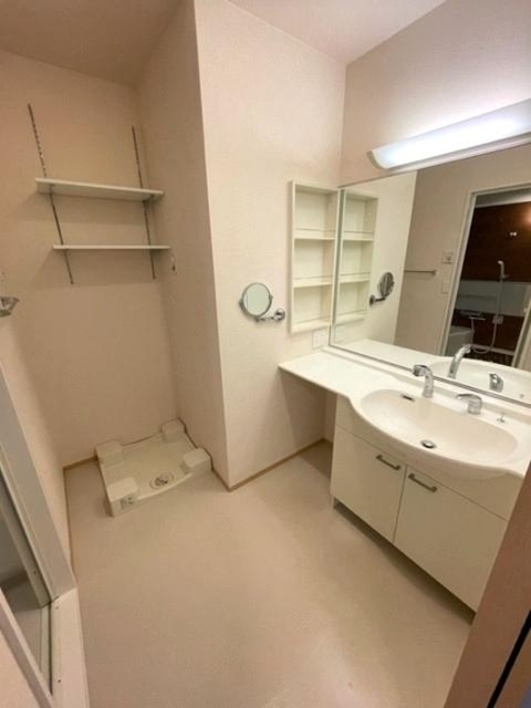 洗面設備　洗面室