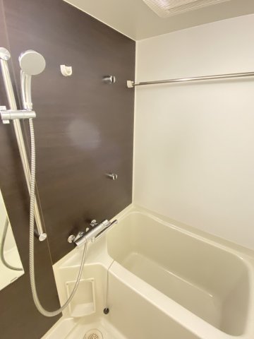 バス・シャワールーム　別部屋参考写真