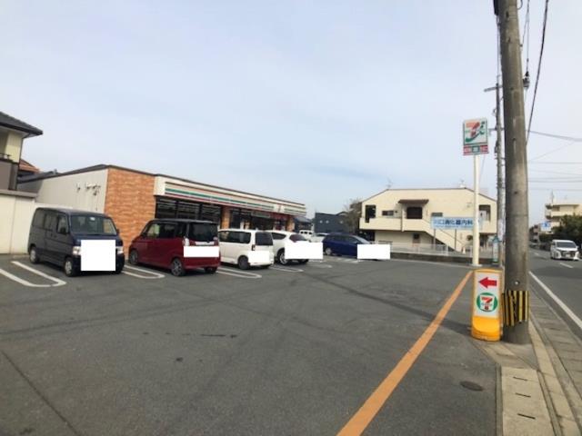 コンビニ　セブンイレブン（コンビニ）まで960m