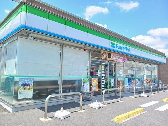 コンビニ　ファミリーマート　馬寄店（コンビニ）まで500m