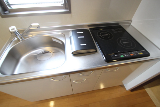 キッチン　※別部屋の写真です