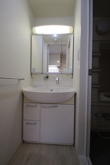洗面設備　※別部屋の写真です
