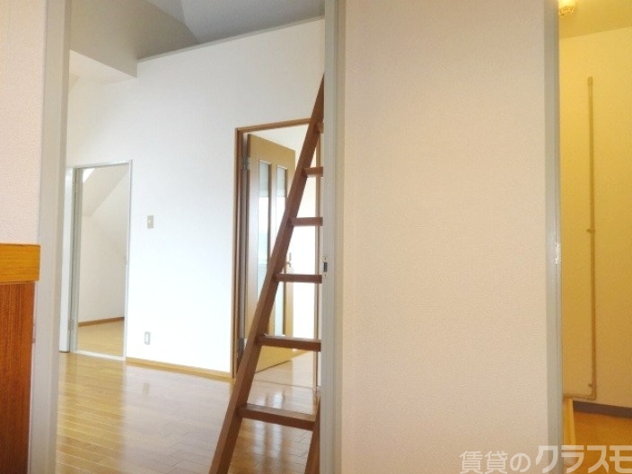 その他　玄関からの景色はこんな感じですー。