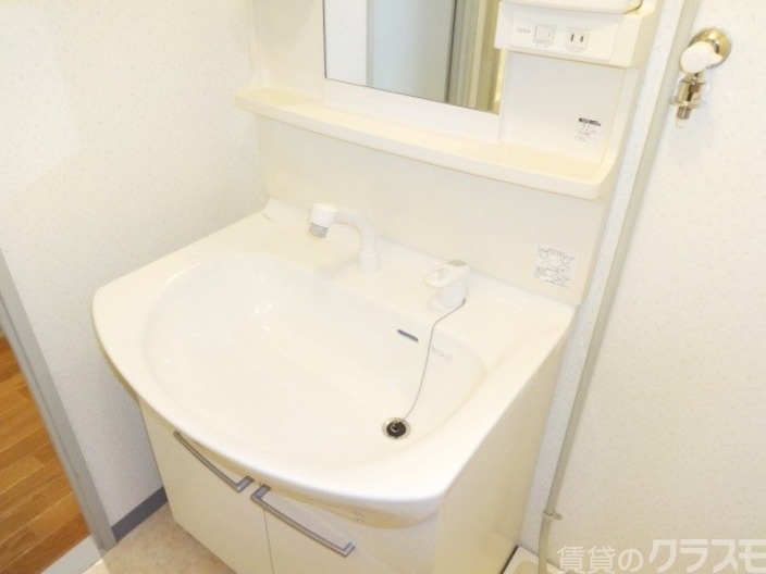 洗面設備　忙しい時間帯もスムーズに。洗髪化粧洗面台☆