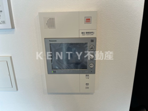 エントランス　清潔なエントランスです