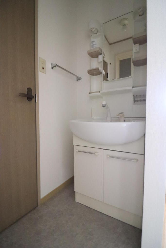 洗面設備　独立洗面台です♪