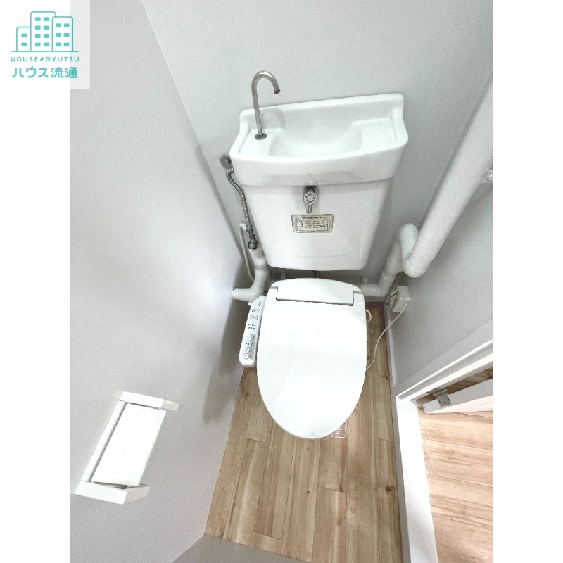 トイレ　※別号室写真となります。