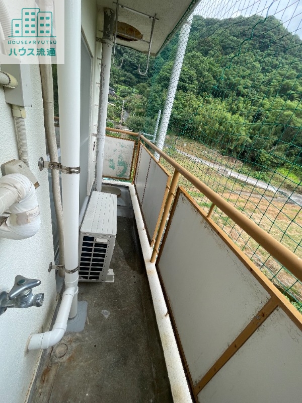 バルコニー　※別号室写真となります。