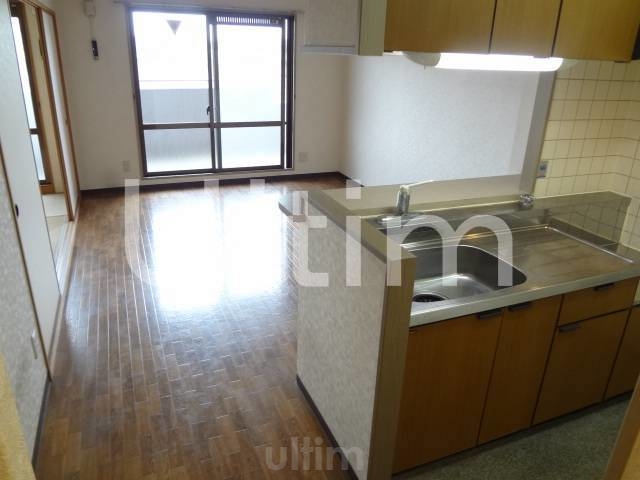 居室・リビング　※同タイプの他のお部屋です